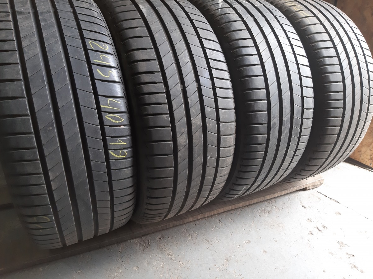 Придбати вживані шини Bridgestone Turanza T005    245/40 R 19
