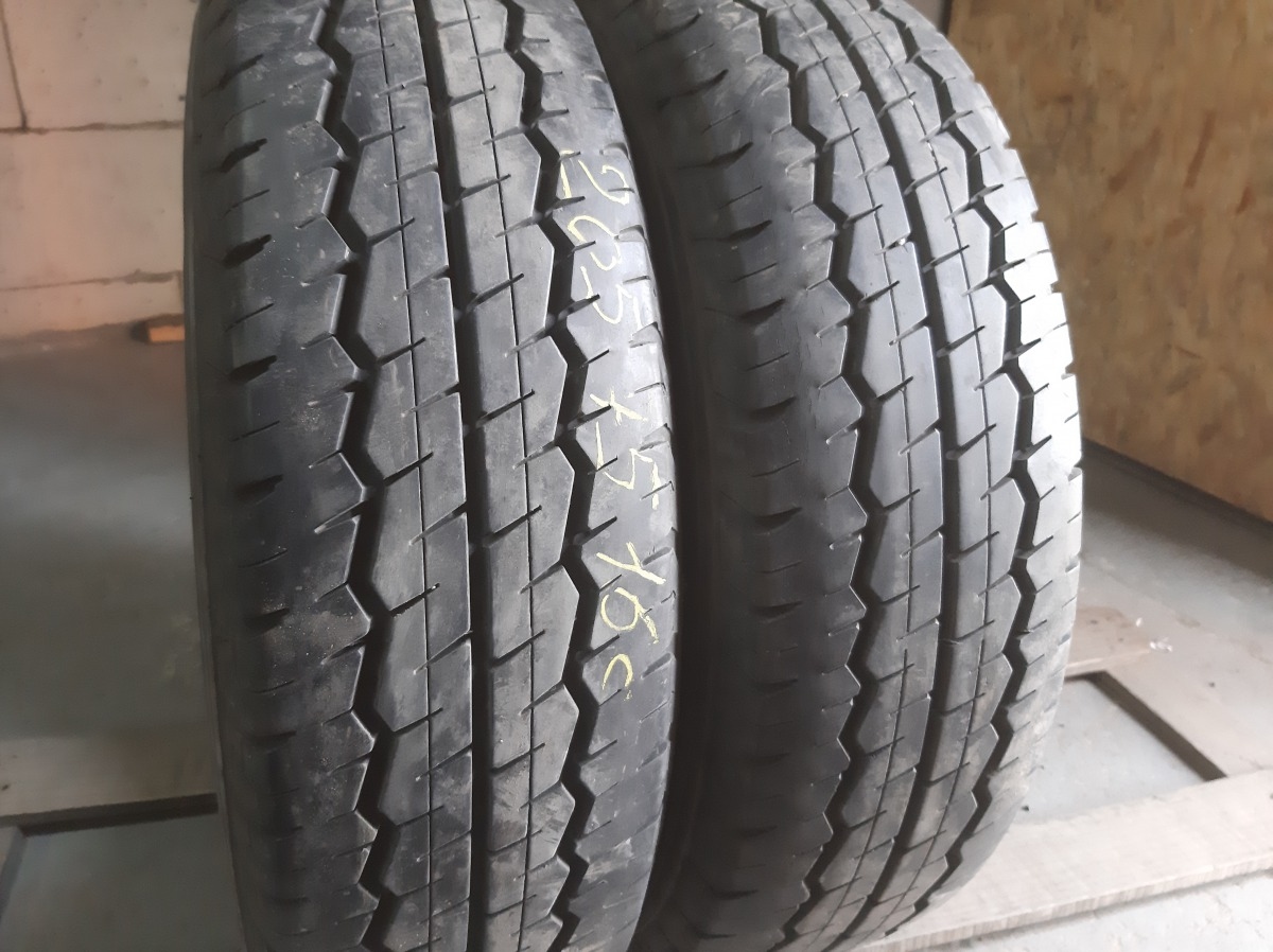 Придбати вживані шини Dunlop SP LT 30 … 205/75 R 16C