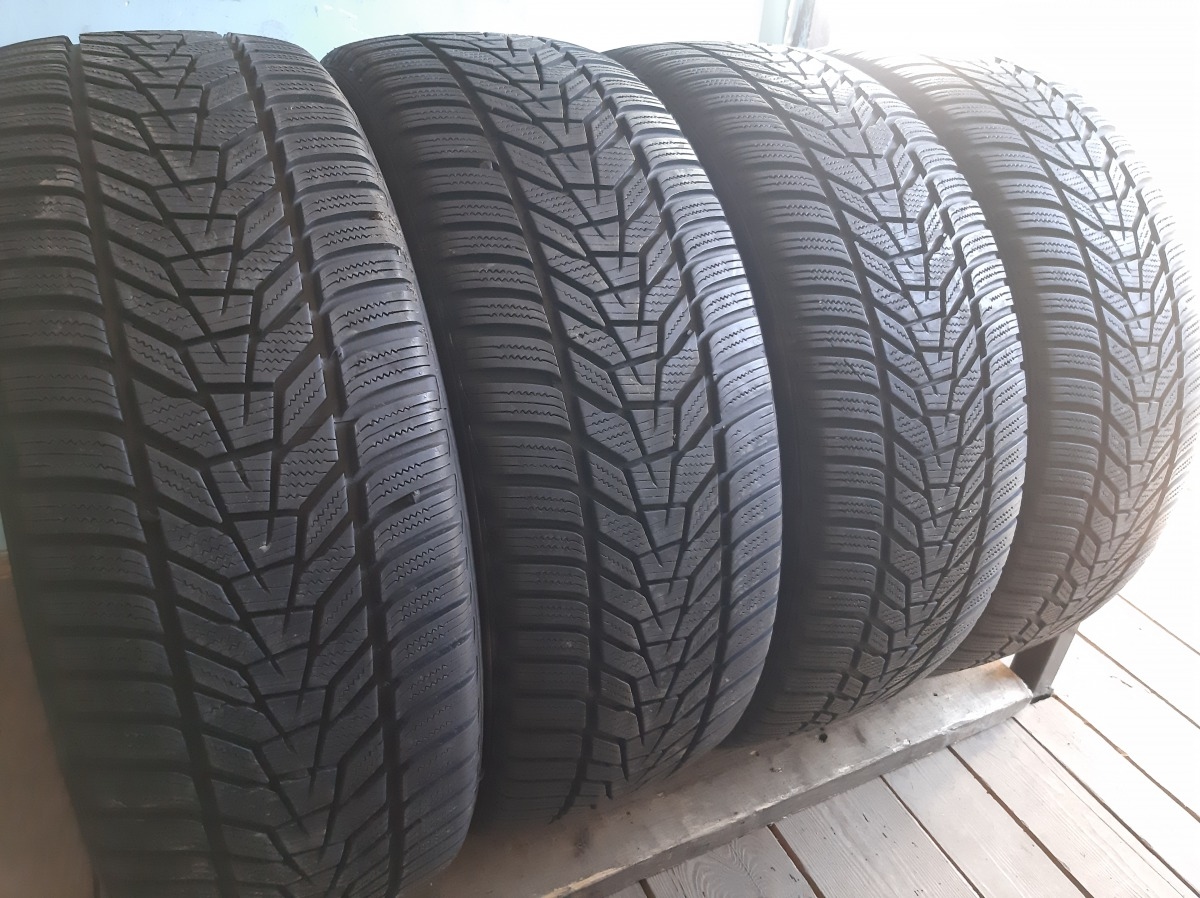 Придбати вживані шини Hankook Winter i*cept evo 3     235/45 R 20