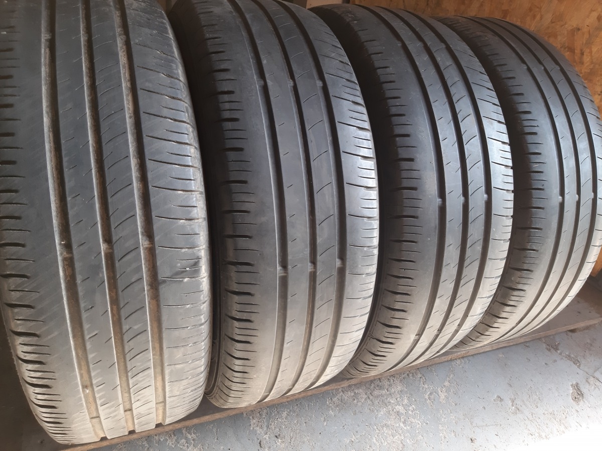 Придбати вживані шини Dunlop Enasave EC 300  215/60 R 16
