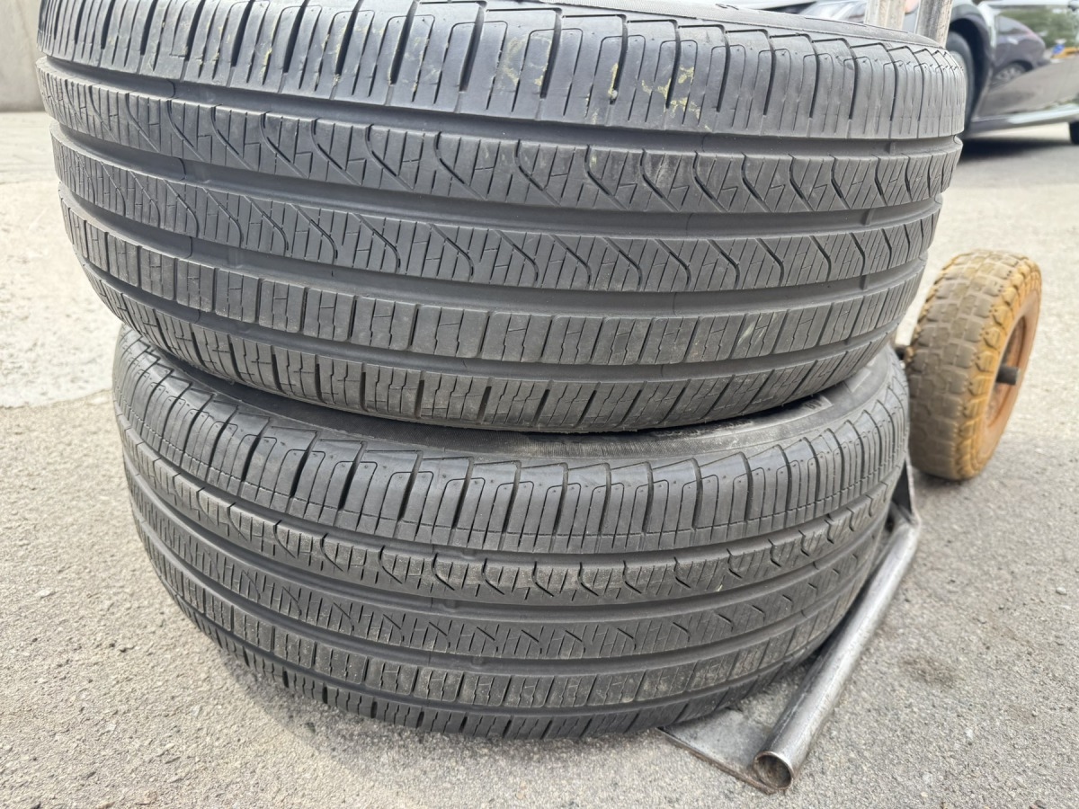 Придбати вживані шини Pirelli Cinturato P7 allseason 225/55 R 17