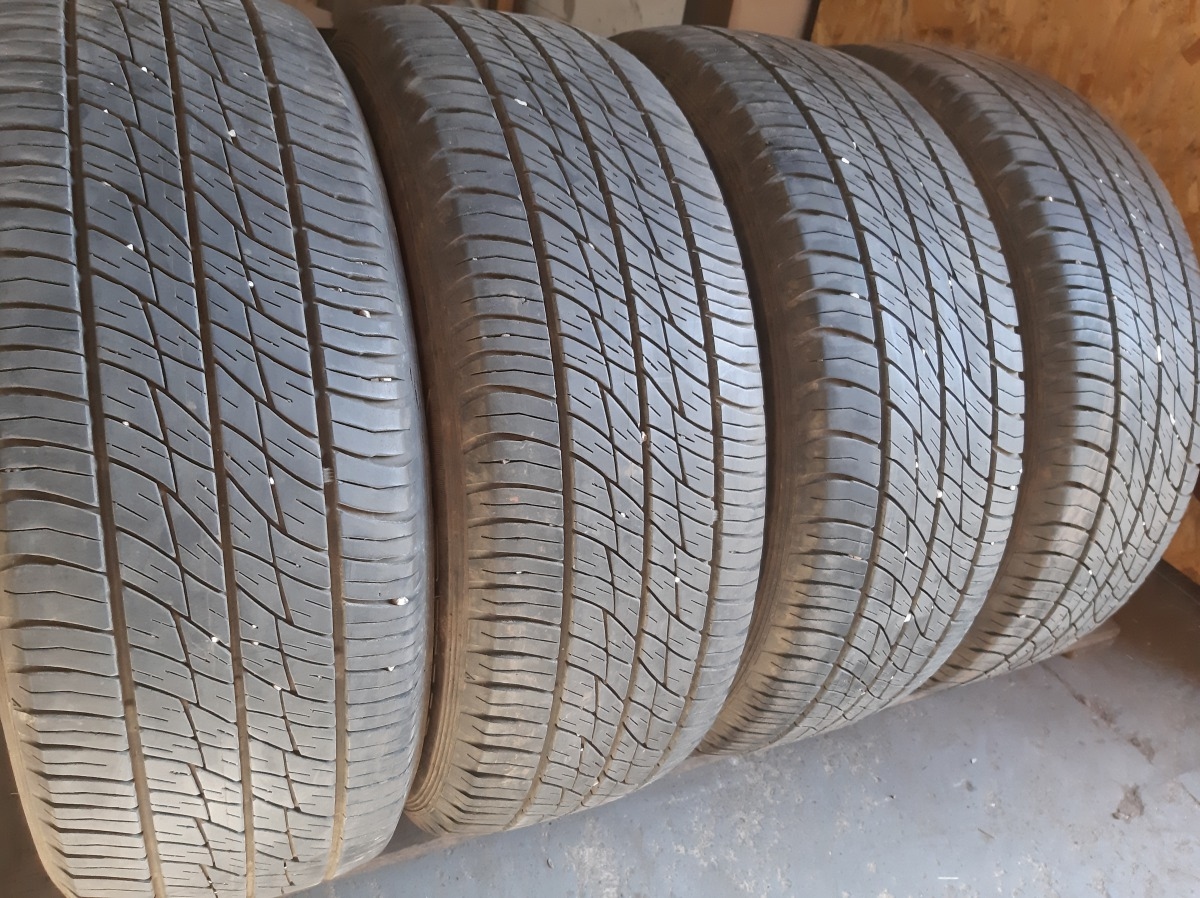 Придбати вживані шини Dunlop Grandtrek    235/60 R 16