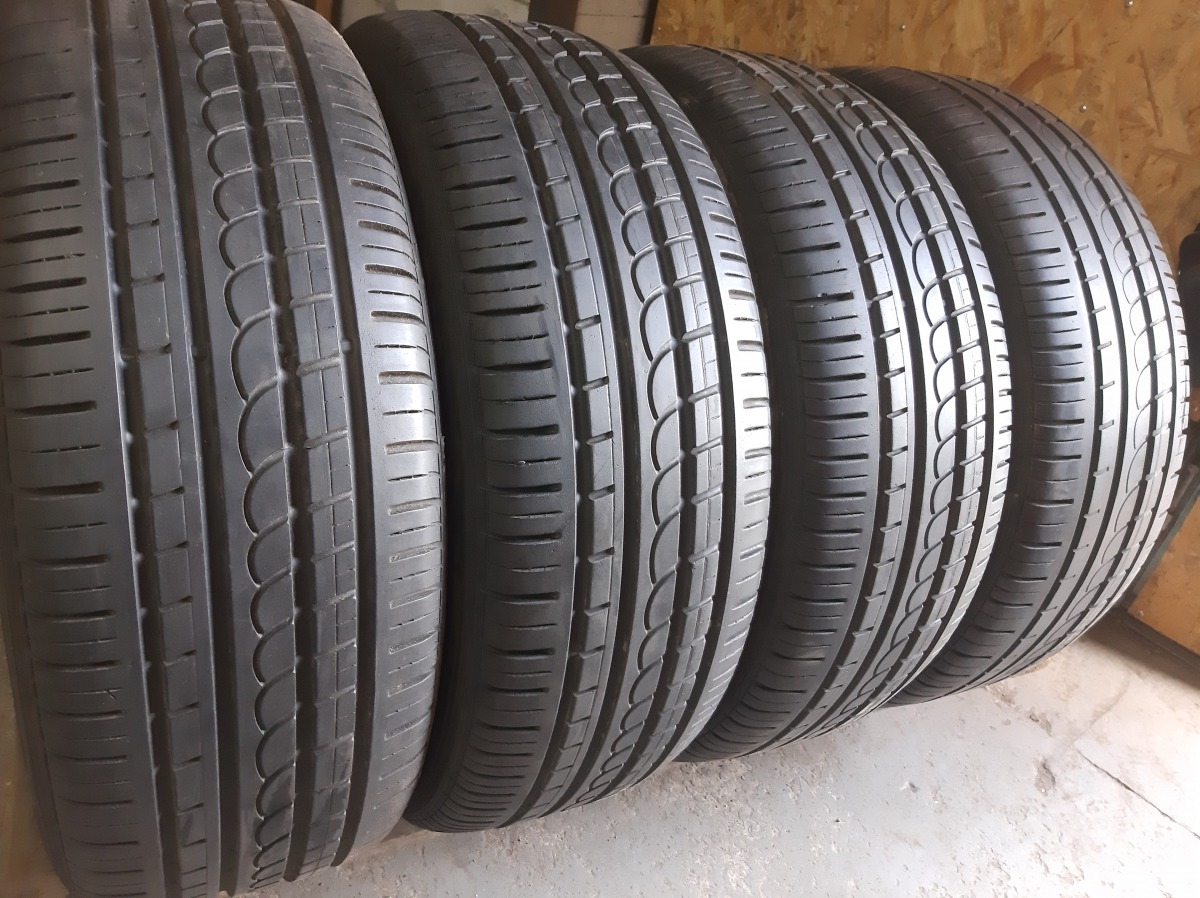Придбати вживані шини Pirelli Pzero Rosso     . 235/60 R 18