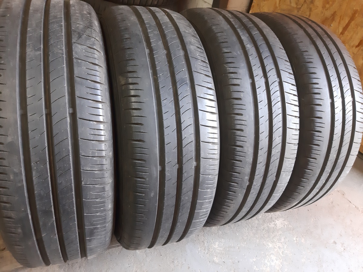 Придбати вживані шини Dunlop Enasave EC 300+ 215/60 R 16
