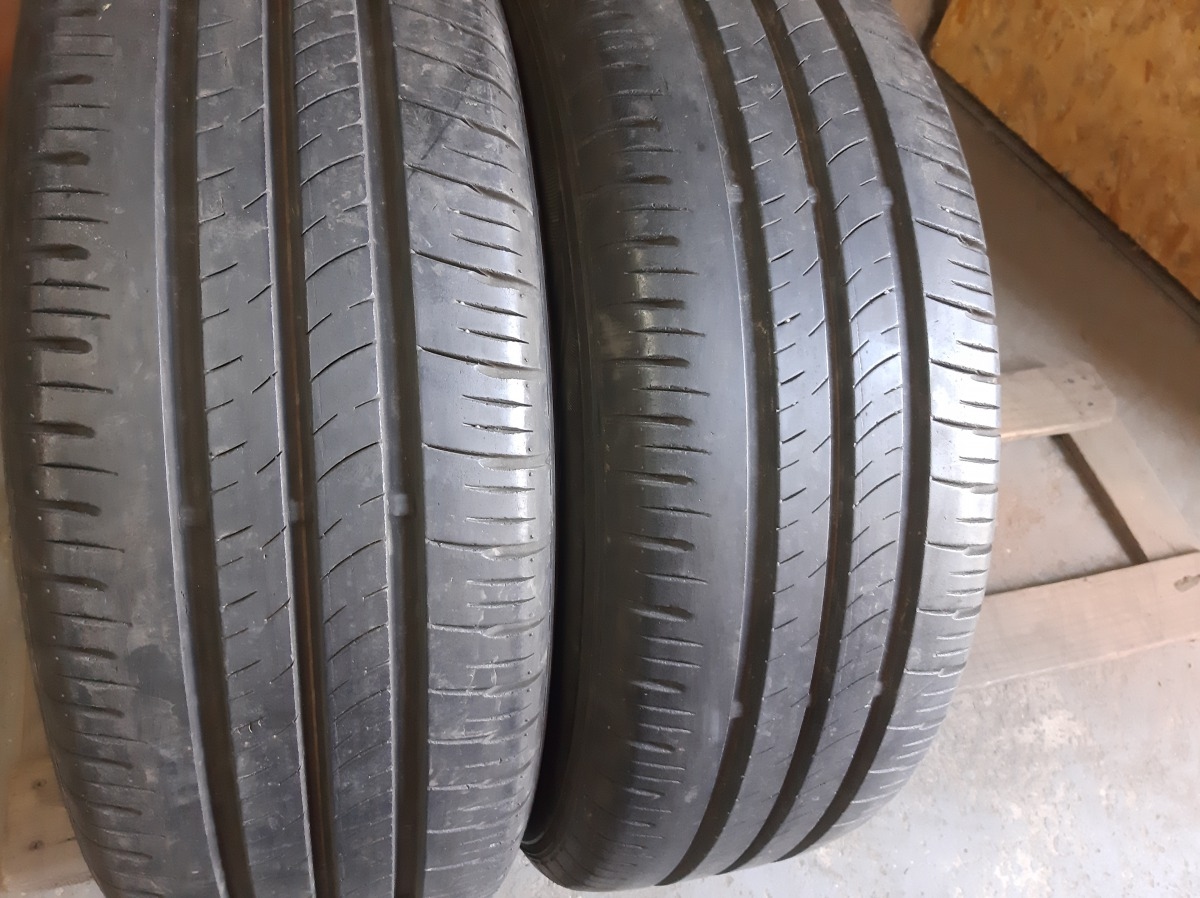 Придбати вживані шини Dunlop Enasave EC 300+ 215/60 R 16