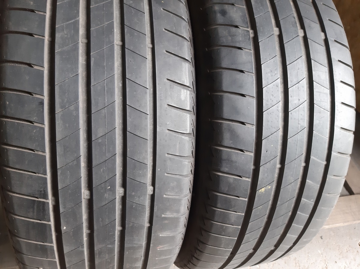 Придбати вживані шини Bridgestone Turanza T005    . 235/45 R 19