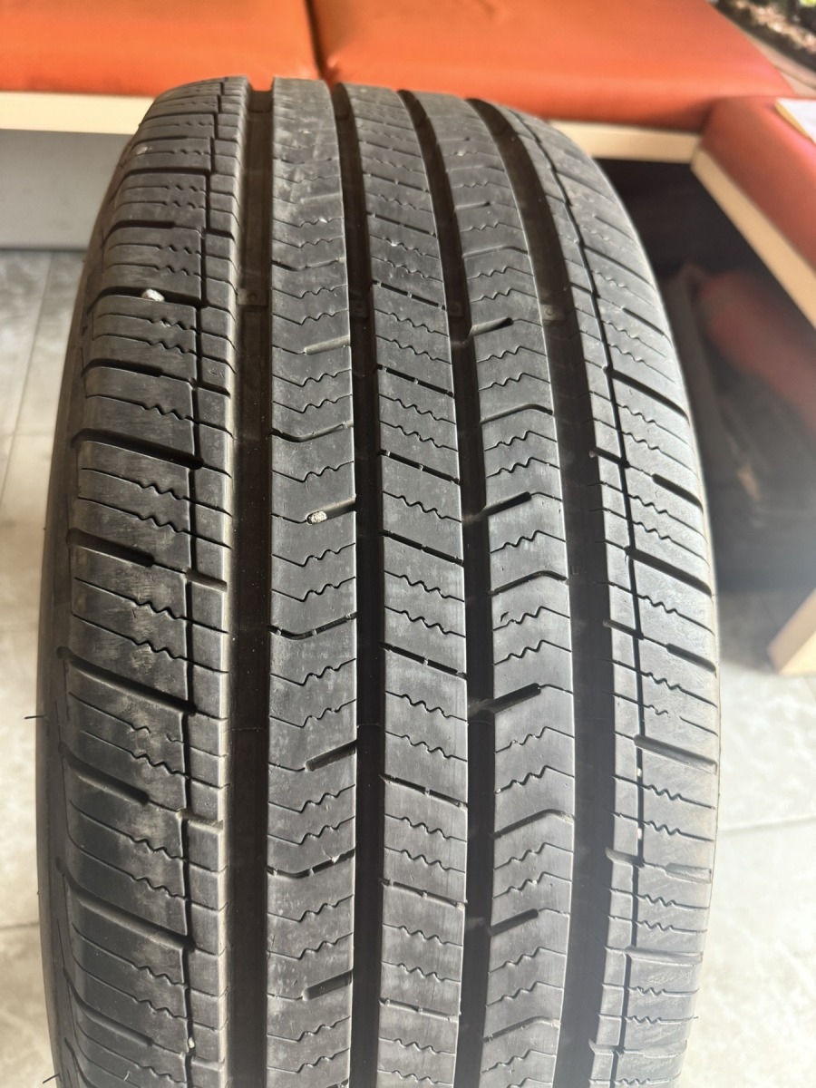 Придбати вживані шини Arizonian Silver Edition allseason   215/60 R 16