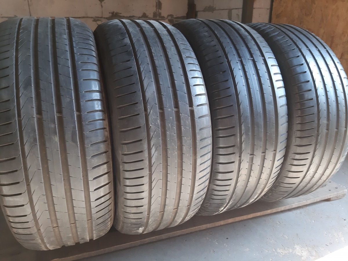 Придбати вживані шини Pirelli Cinturato P7 245/45 R 18