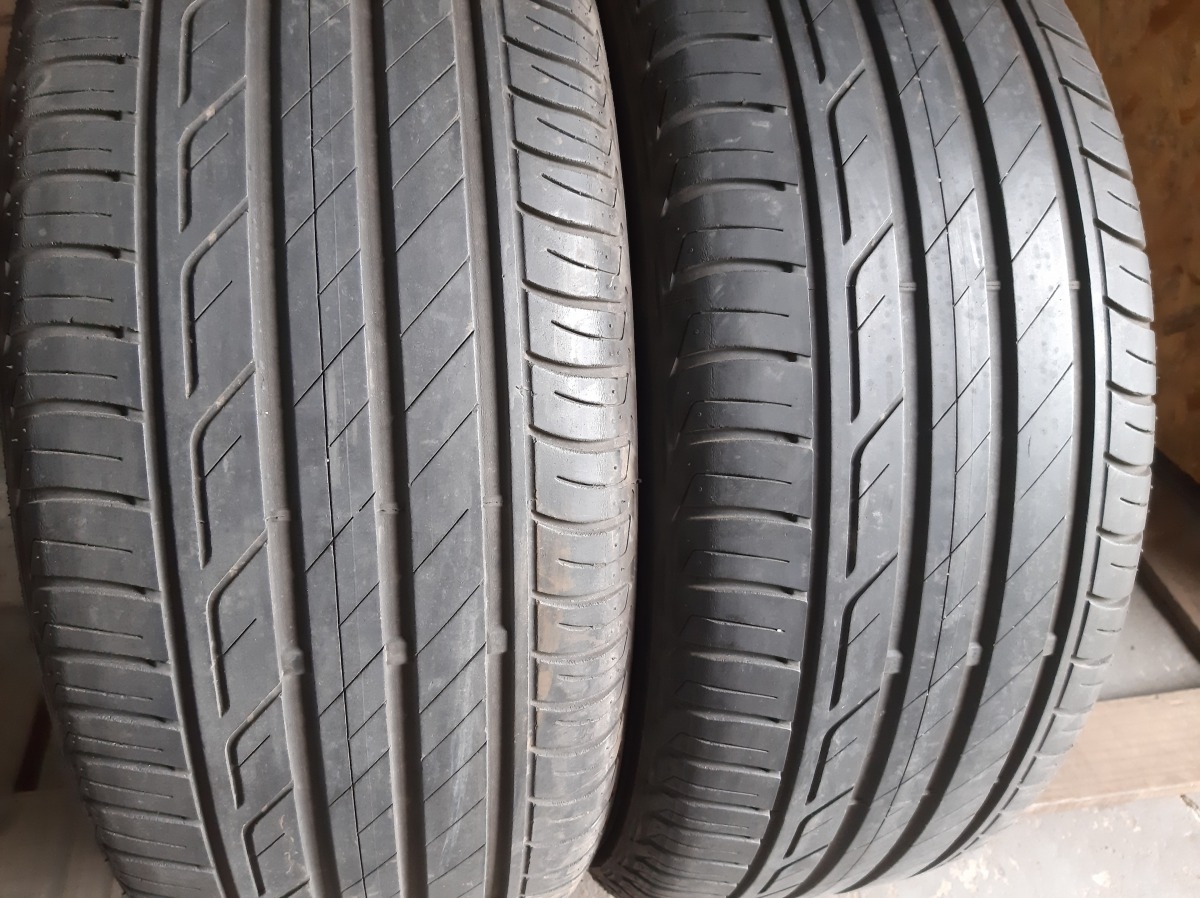 Придбати вживані шини Bridgestone Turanza T001    215/55 R 17