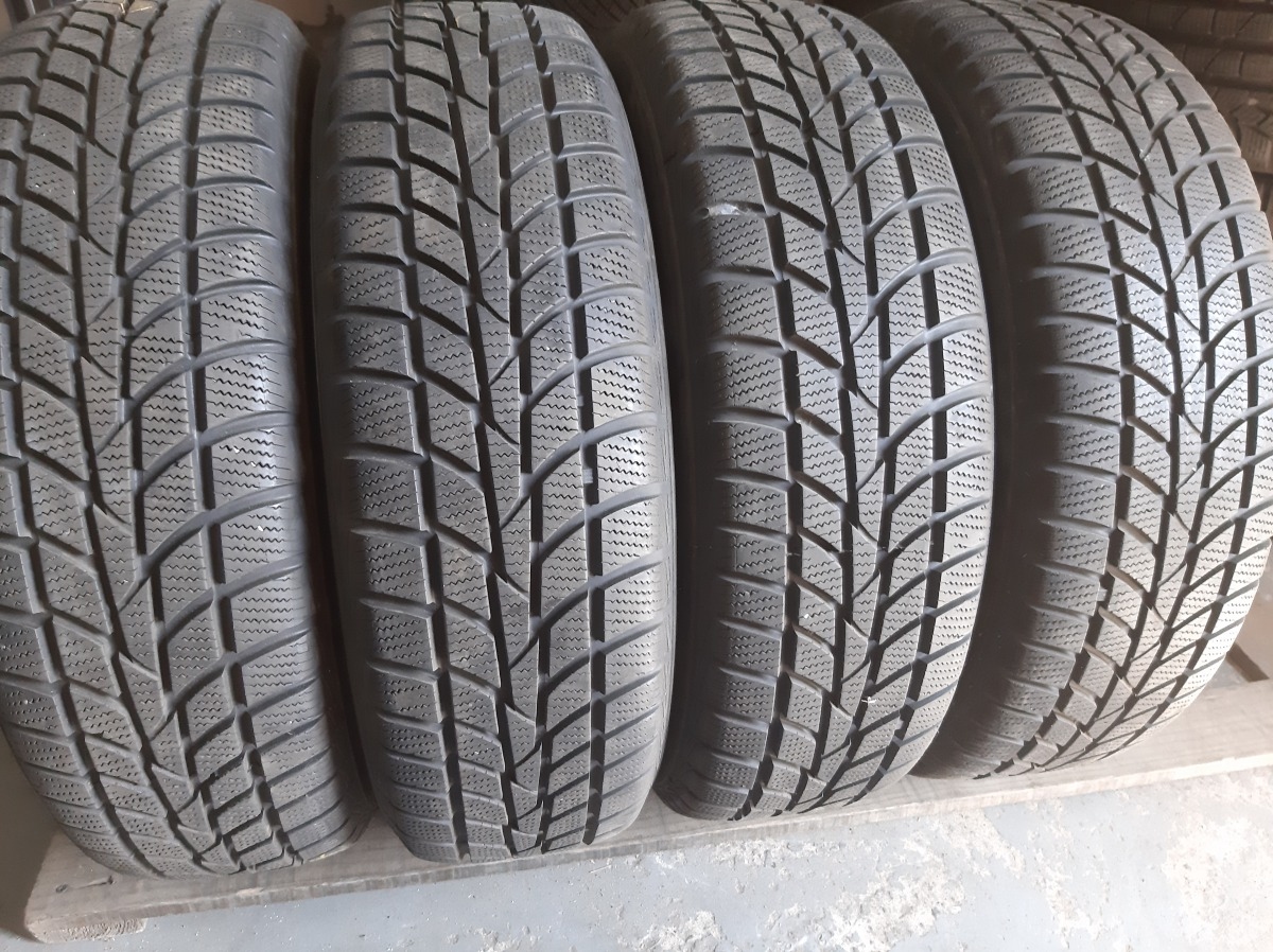 Придбати вживані шини Hankook Winter I cept RS 205/70 R 15