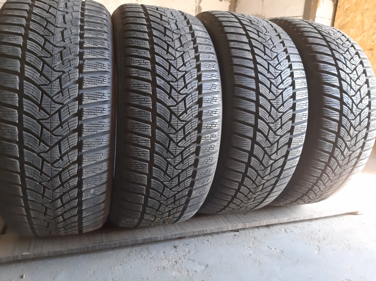 Придбати вживані шини Dunlop WinterSport5 225/45 R 17