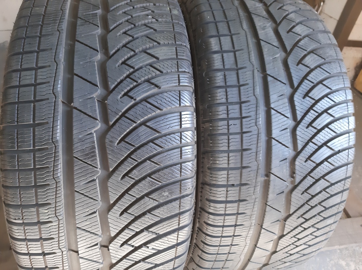 Придбати вживані шини Michelin in PA 4 275/40 R 19