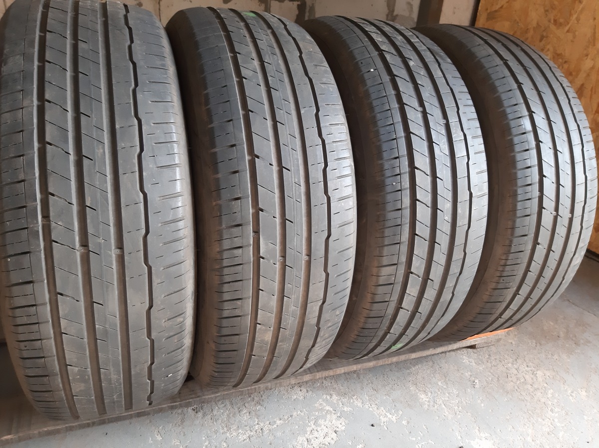 Придбати вживані шини Hankook Ventus S1 Evo 3 SUV   … 235/60 R 18