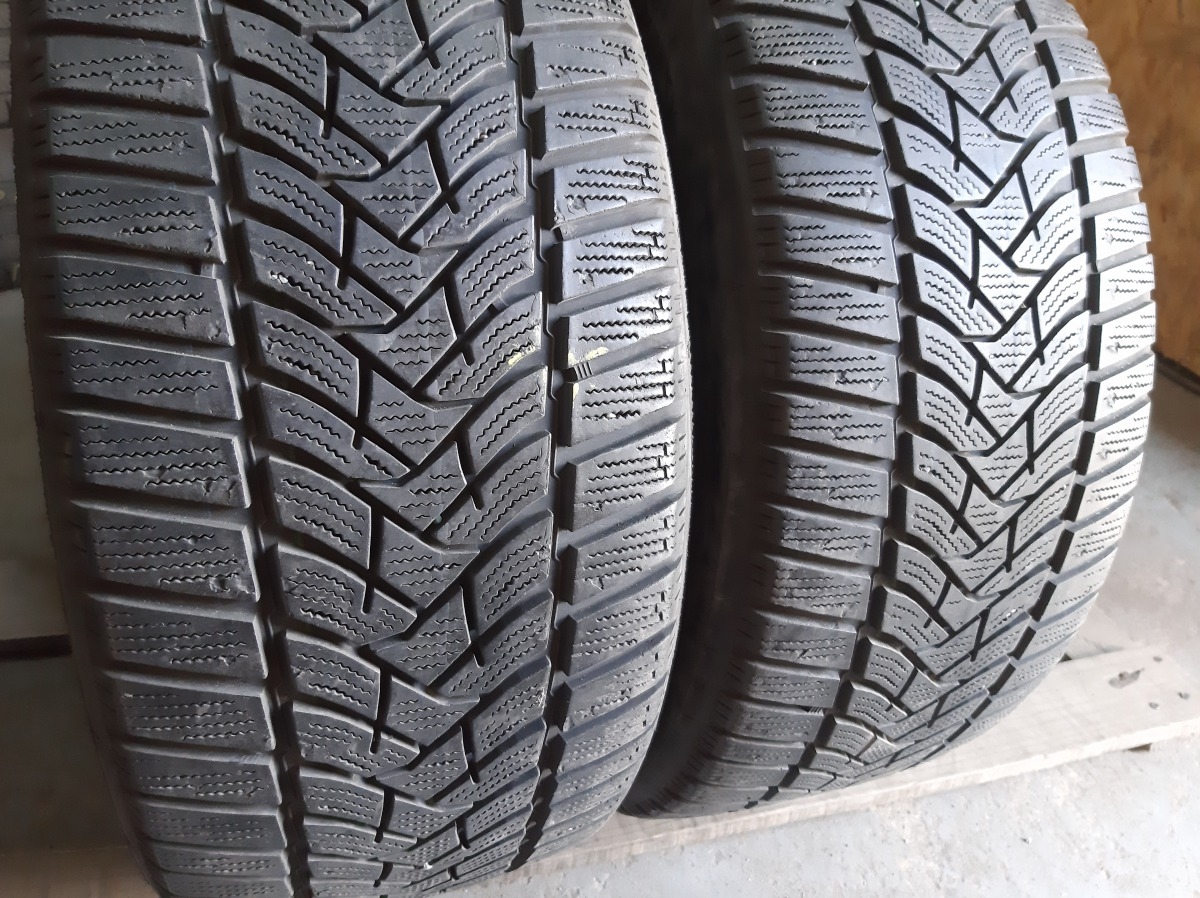 Придбати вживані шини Dunlop WinterSport 5  235/45 R 17