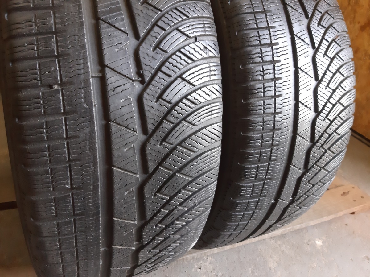 Придбати вживані шини Michelin Pilot Alpin PA 4    . 235/50 R 17