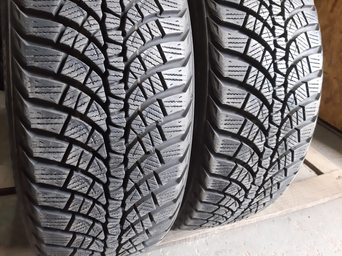 Придбати вживані шини Kumho Winter Craft WP 71  … 205/55 R 17