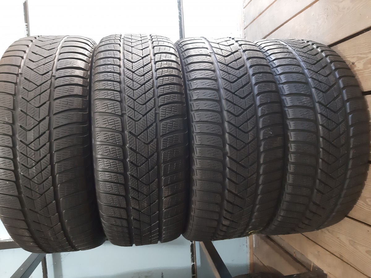 Придбати вживані шини Pirelli Sottozero 3   245/45 R 18