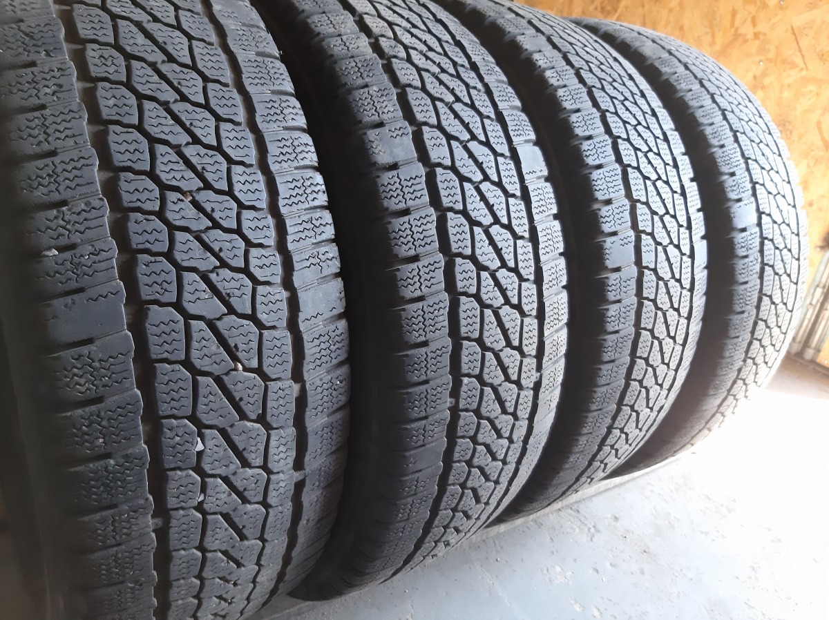 Придбати вживані шини Firestone Vanhawk 2 Winter   … 235/65 R 16C