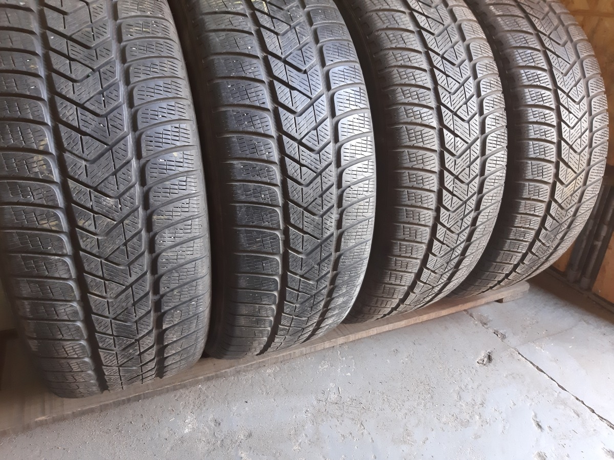 Придбати вживані шини Pirelli Scorpion Winter   . 235/60 R 18