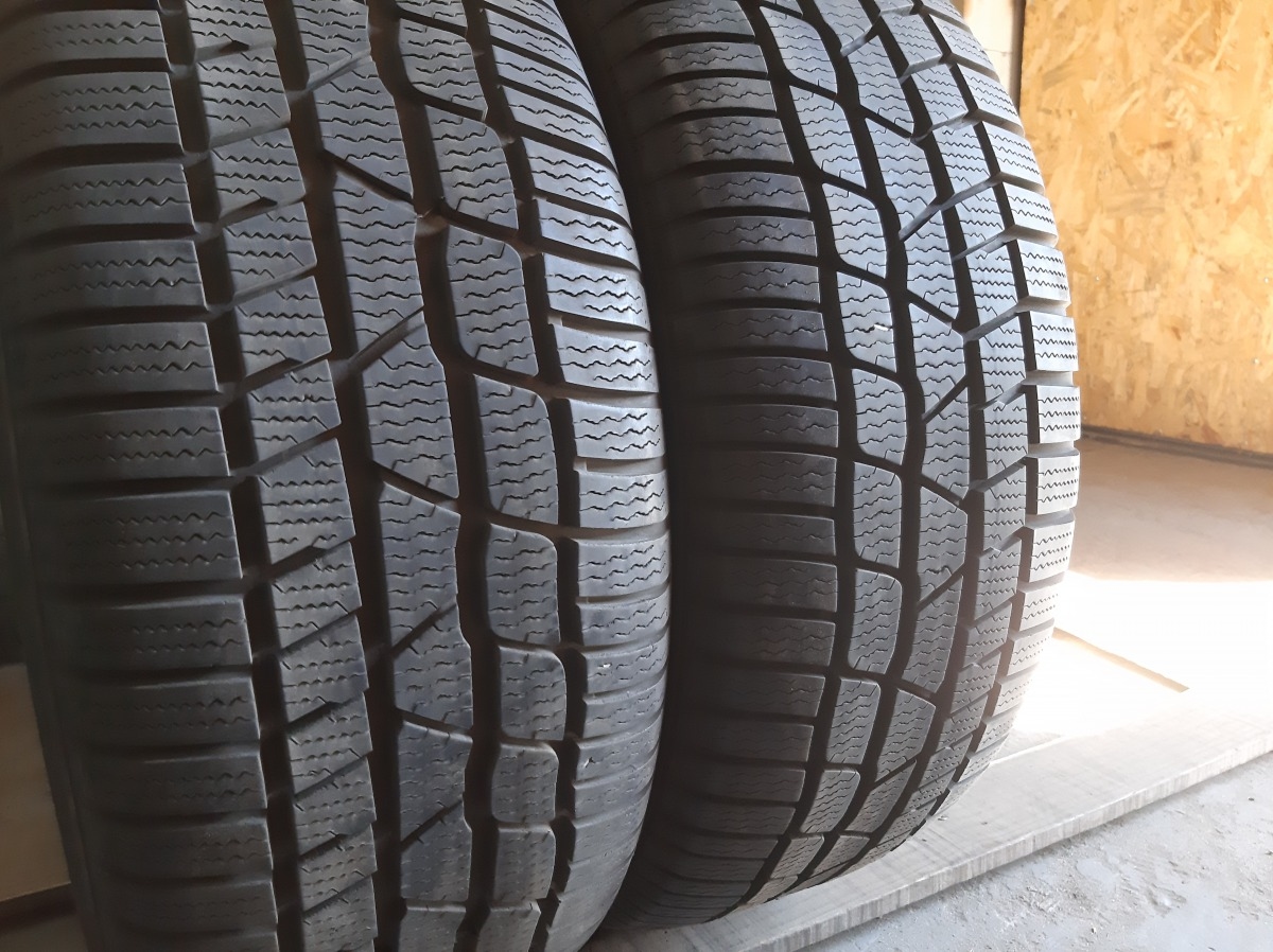 Придбати вживані шини Continental ContiWinterContact TS830    225/55 R 17