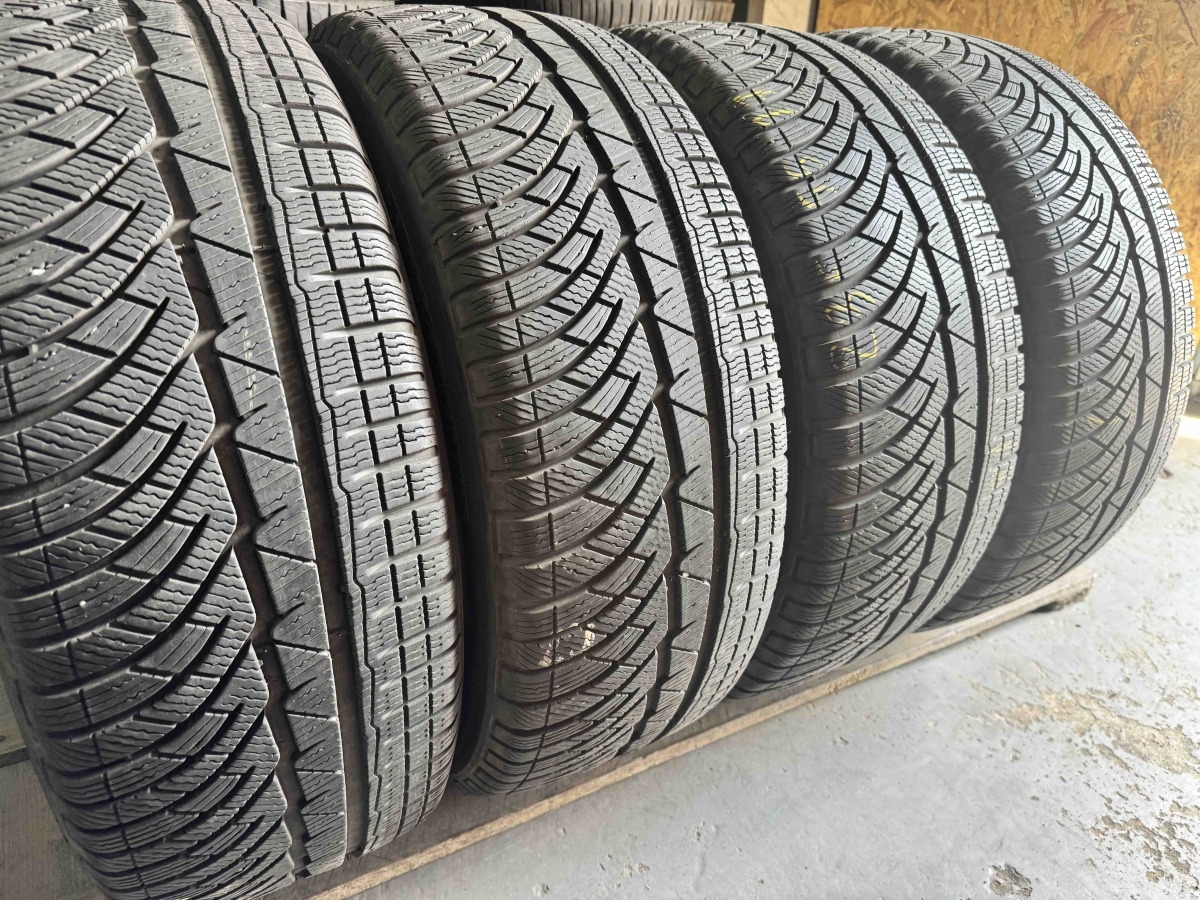 Придбати вживані шини Michelin Pilot Alpin PA4  …  . 235/55 R 17