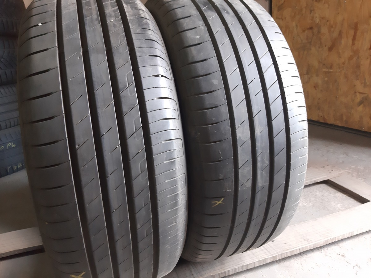 Придбати вживані шини GoodYear Efficient Grip  .  215/50 R 17