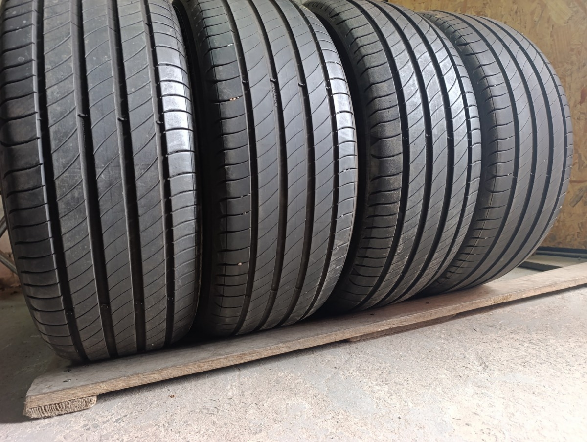 Придбати вживані шини Michelin Primacy 4   .  215/50 R 17