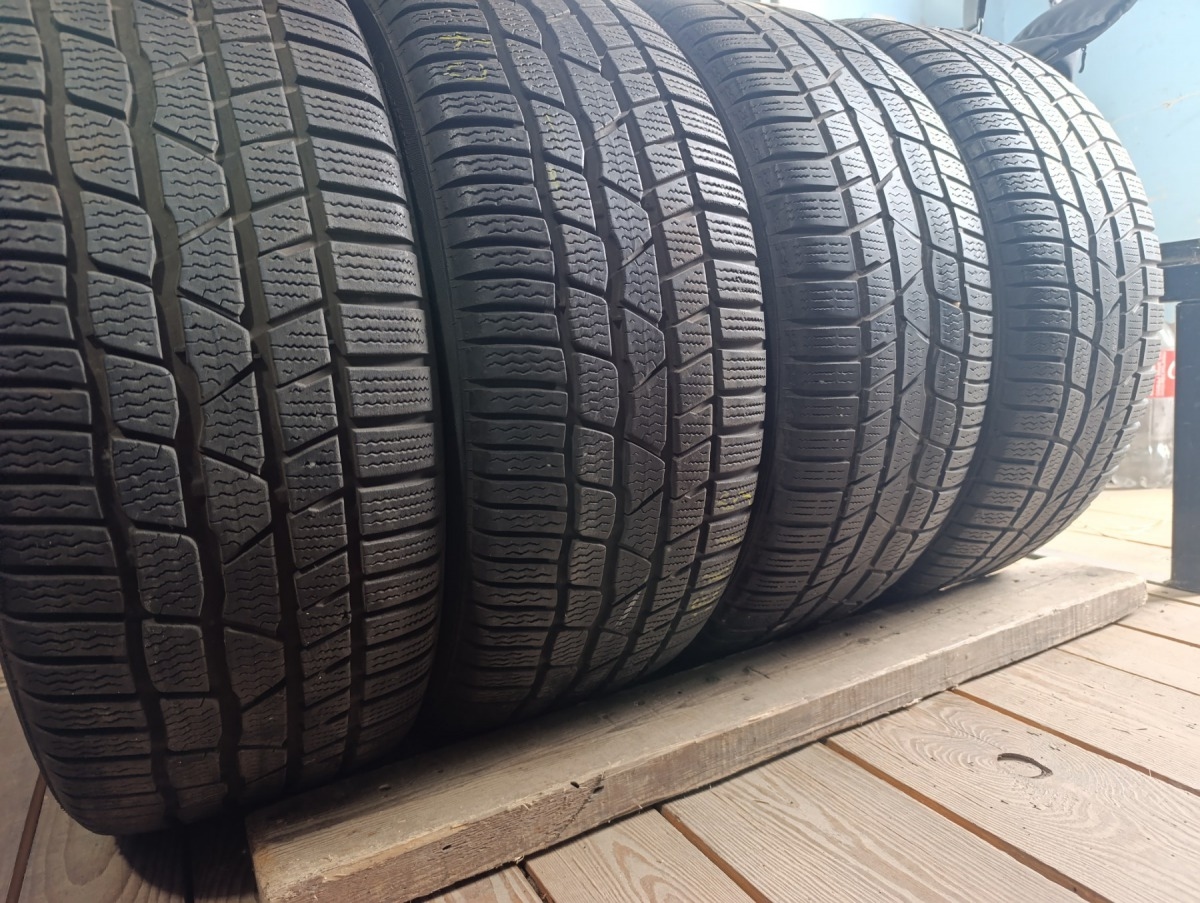 Придбати вживані шини Continental ContiWinterContact TS 830Р . 235/45 R 18
