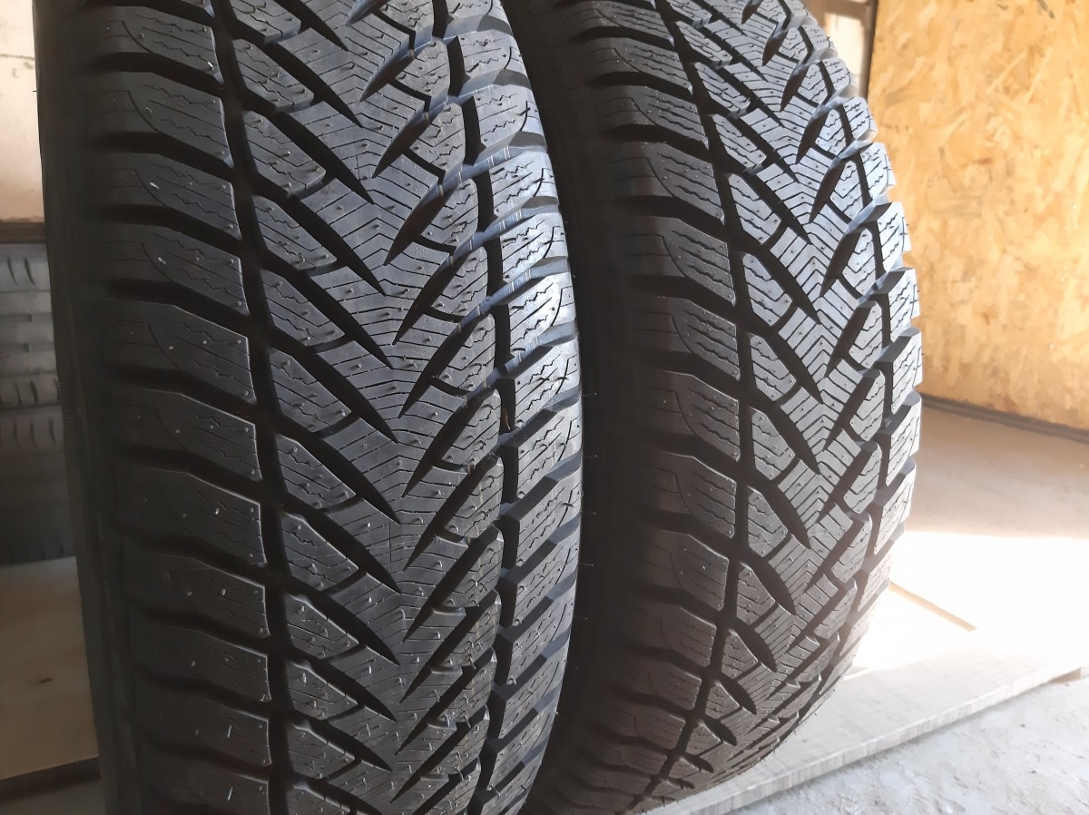 Придбати вживані шини GoodYear Ultra Grip Suv 4*4  .  .  … 225/65 R 17