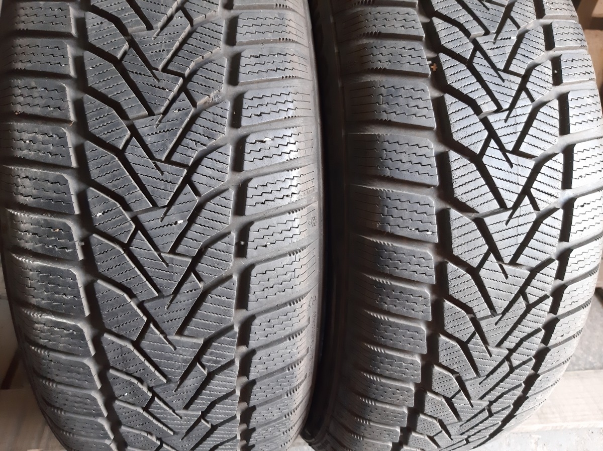 Придбати вживані шини Uniroyal Winter Expert      215/55 R 17