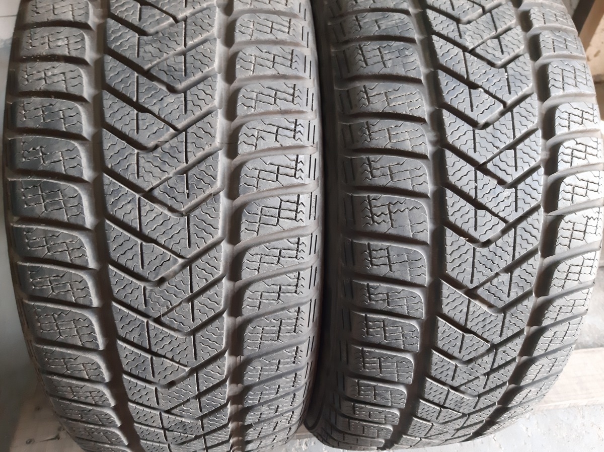 Придбати вживані шини Pireli Sottozero 3     215/55 R 17