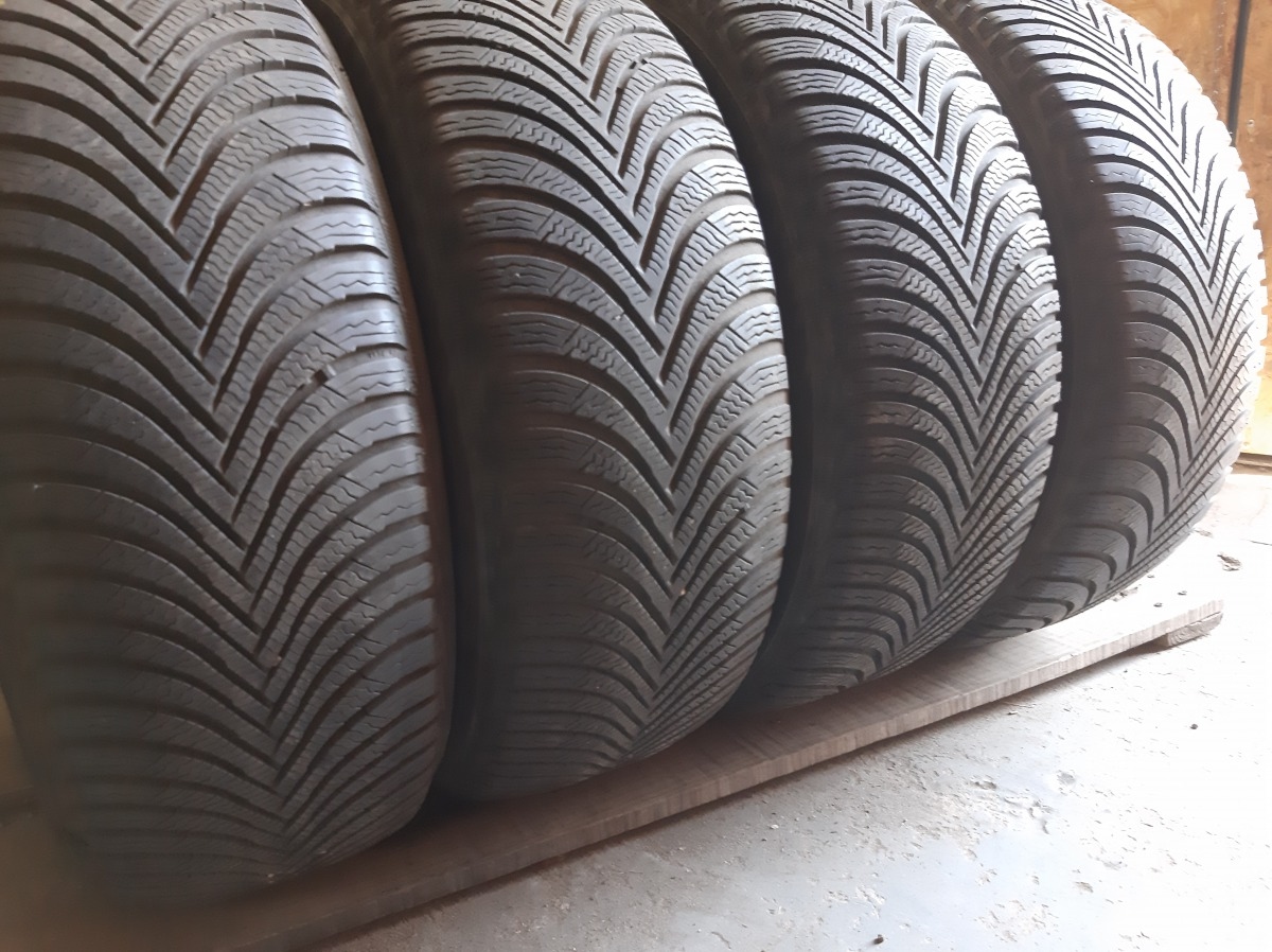 Придбати вживані шини Michelin Alpin 5     205/55 R 16