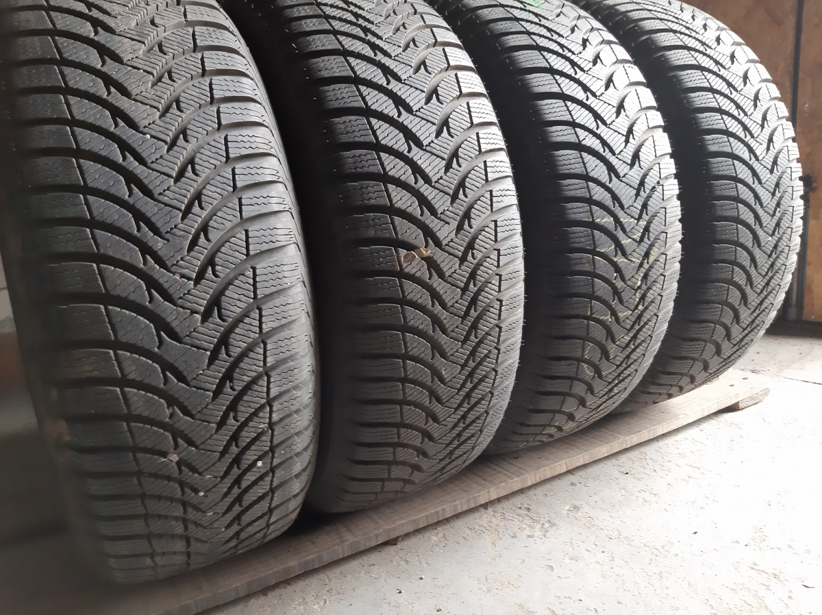 Придбати вживані шини Michelin Alpin A4     215/60 R 16