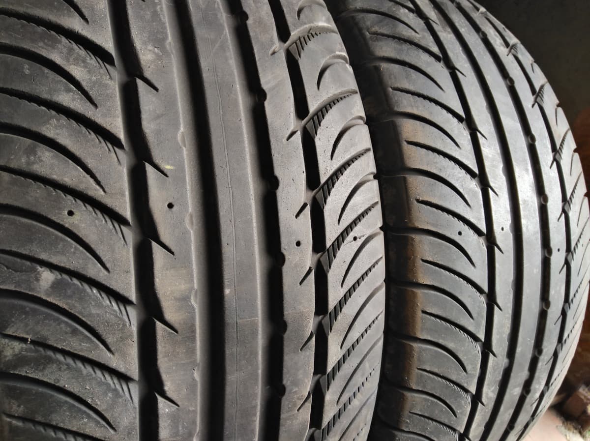 Вживані шини з Європи Kumho Ecsta SPT 225/45 R 18