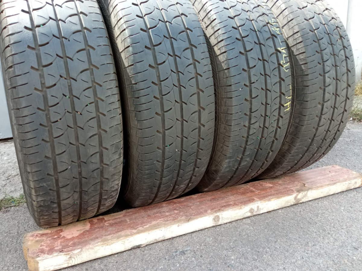 Вживані шини з Європи Barum Vanis 2 215/70 R 15C