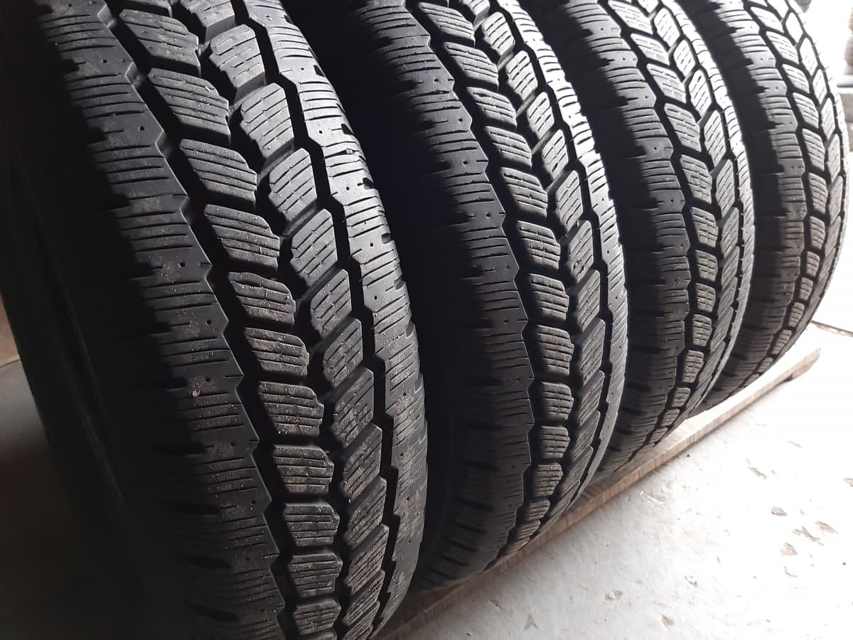 Вживані шини з Європи Michelin Agilis 81 Snow-Ice 185/0 R 14C