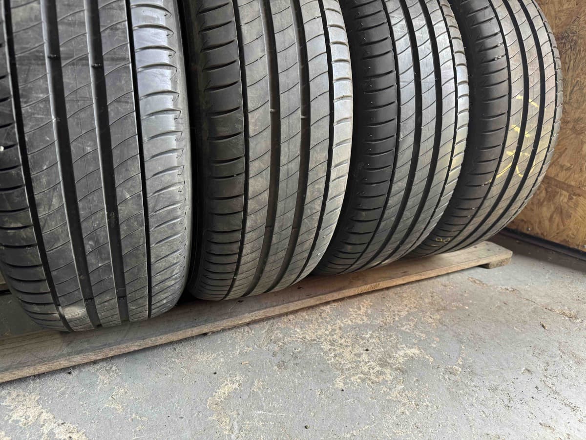 Вживані шини з Європи Michelin Primacy 3 215/55 R 17