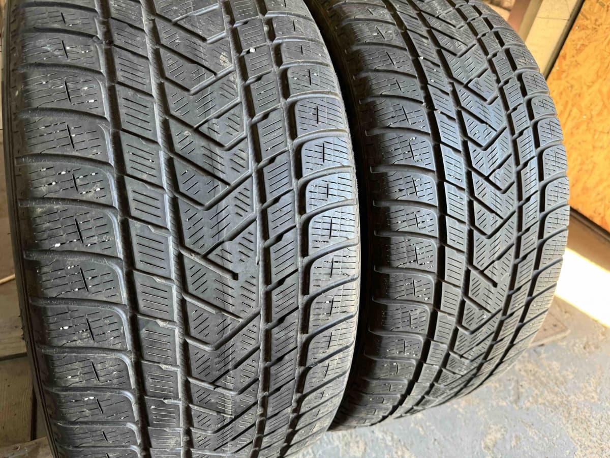 Вживані шини з Європи Pirelli ScorpionWinter 295/35 R 21