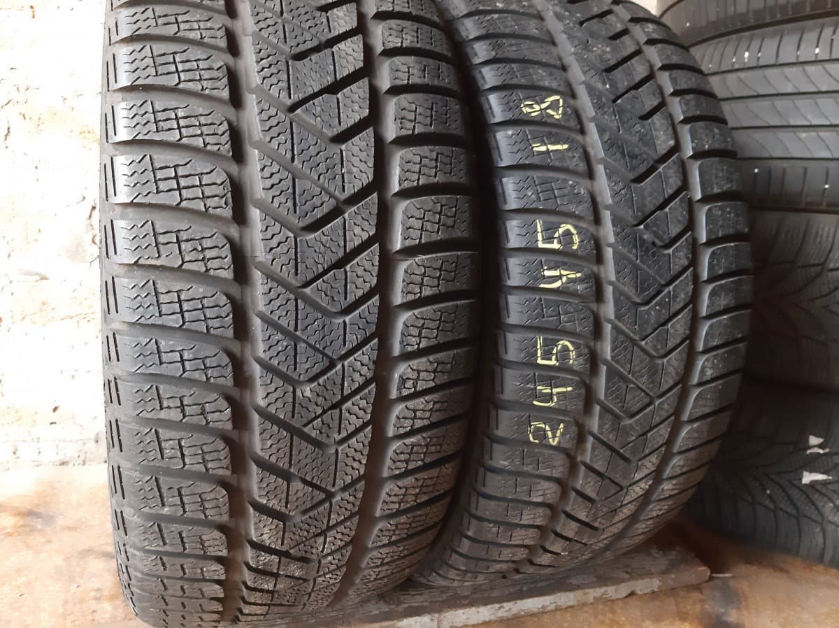Вживані шини з Європи Pirelli Sottozero 3 245/45 R 18