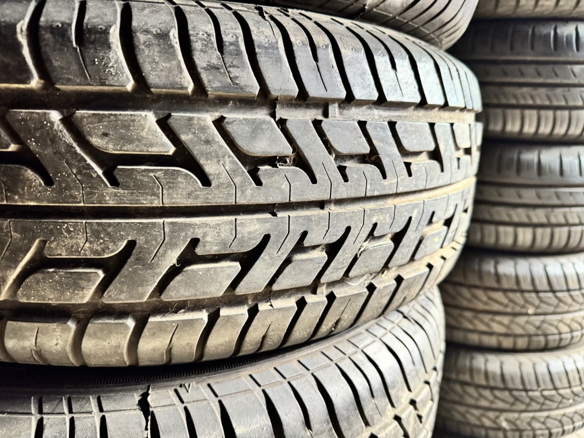 Вживані шини з Європи Fulda Carat Assuro 205/70 R 14