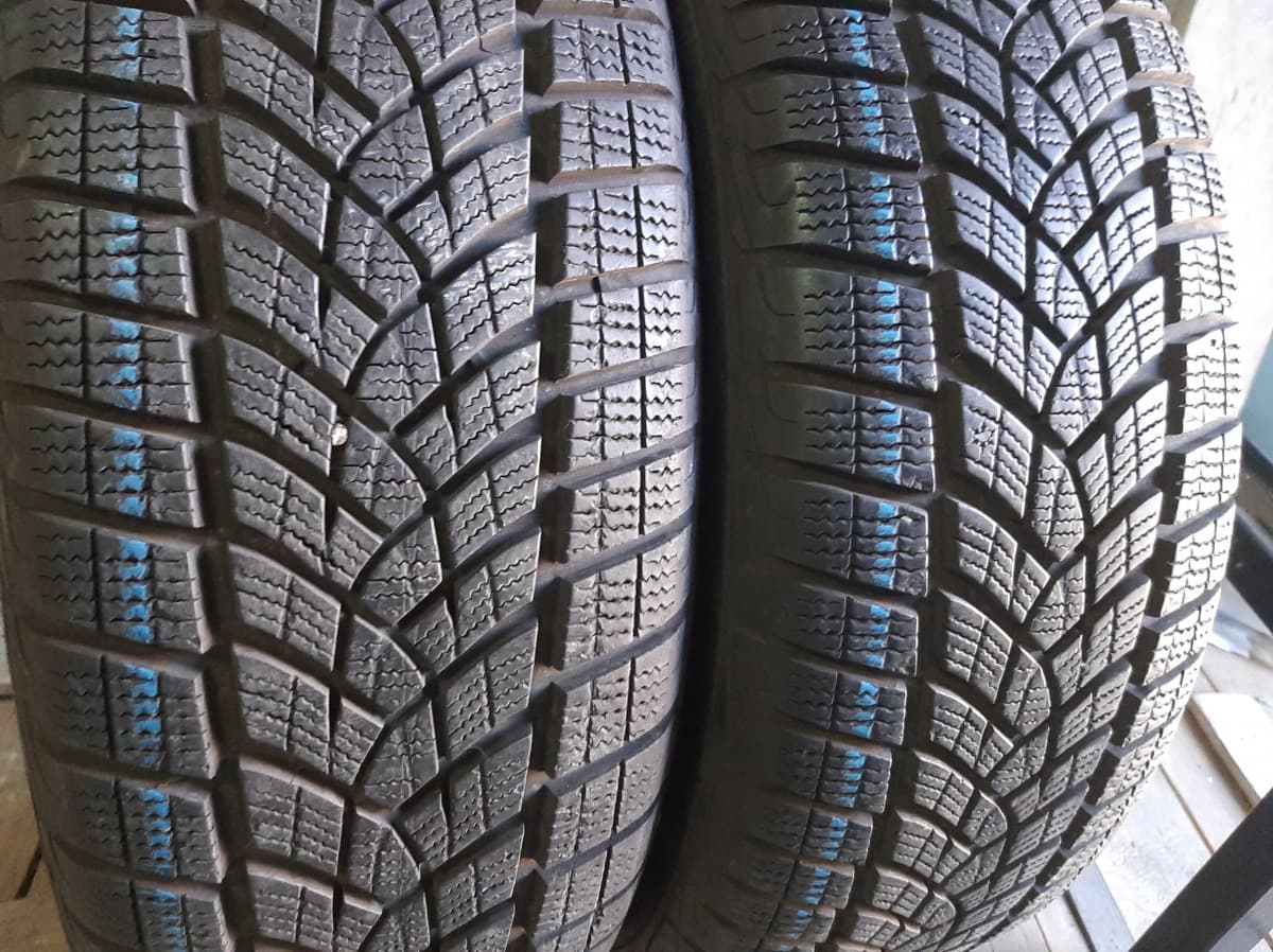 Вживані шини з Європи GoodYear UltraGrip    235/60 R 18