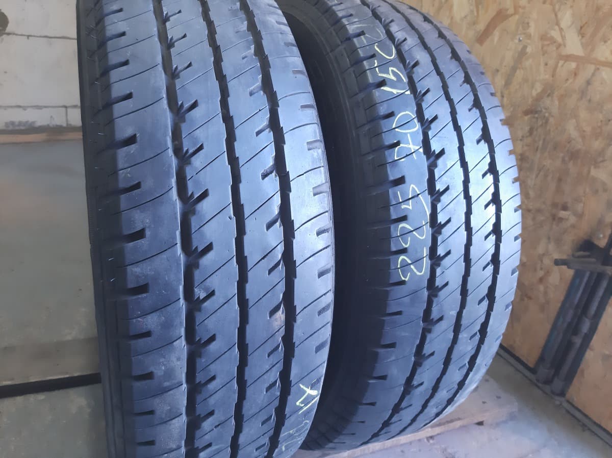 Вживані шини з Європи Vredestein Comtrac  225/70 R 15C