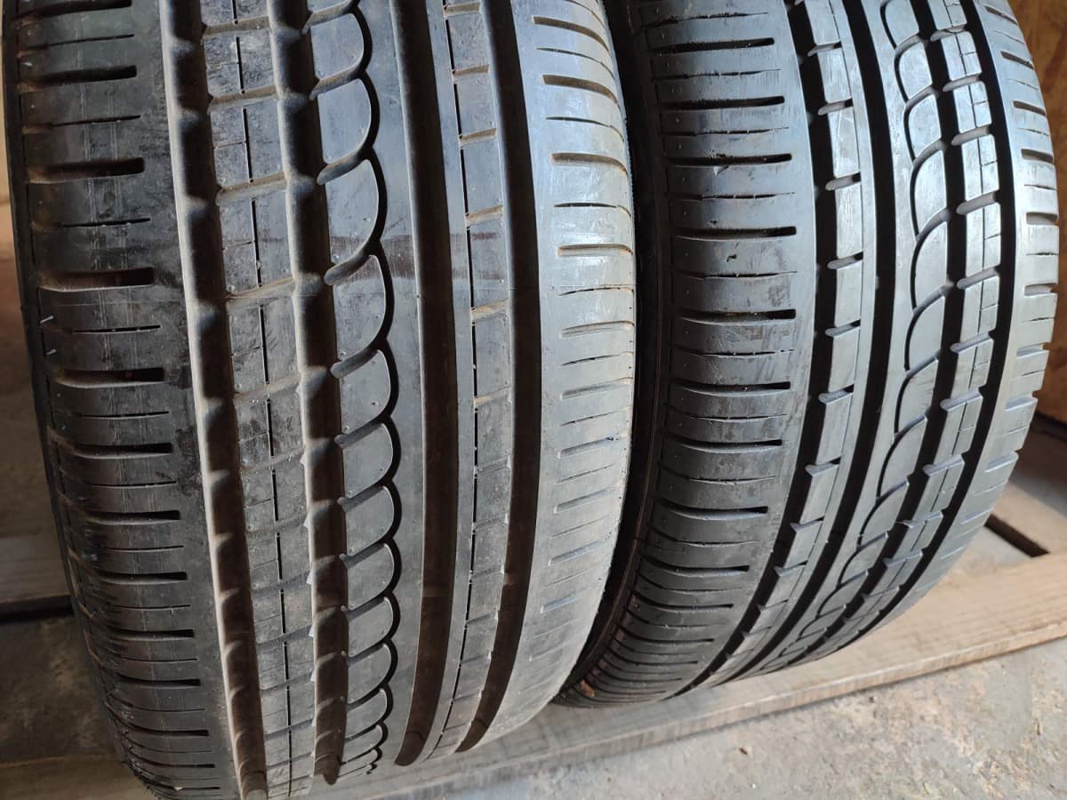 Вживані шини з Європи Pirelli PzeroRosso 235/40 R 18