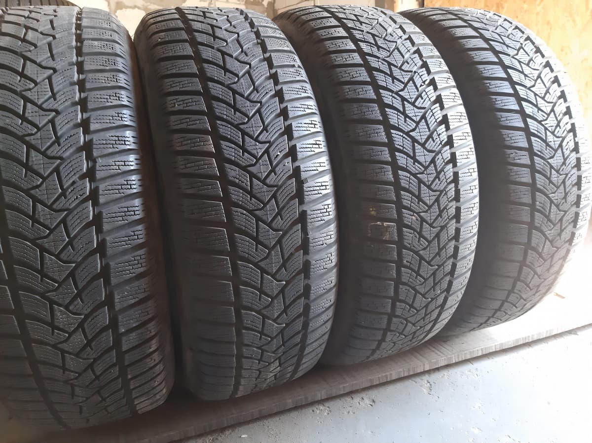 Вживані шини з Європи Dunlop Winter Sport 5 .  …  215/60 R 16