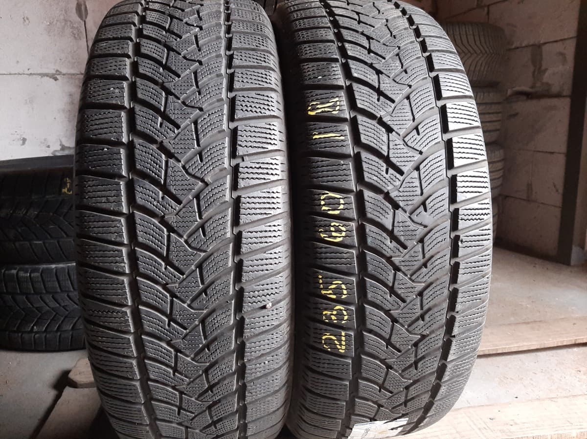 Вживані шини з Європи Dunlop Winter Sport 5  235/60 R 18