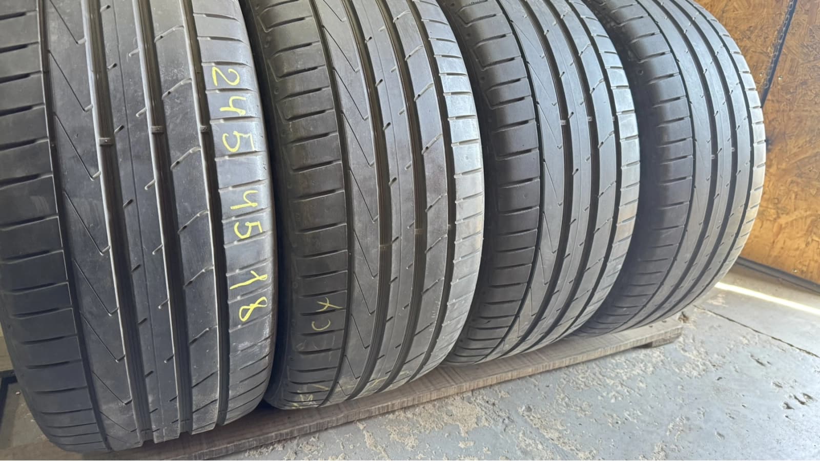 Вживані шини з Європи Hankook Ventus S1 EVO 2     245/45 R 18