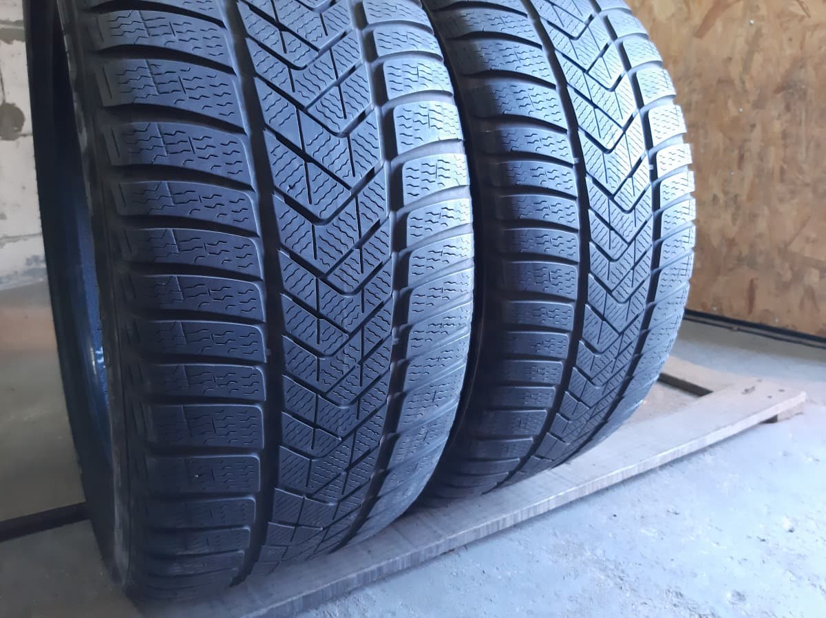 Вживані шини з Європи Pirelli Sotozero 3    255/40 R 18