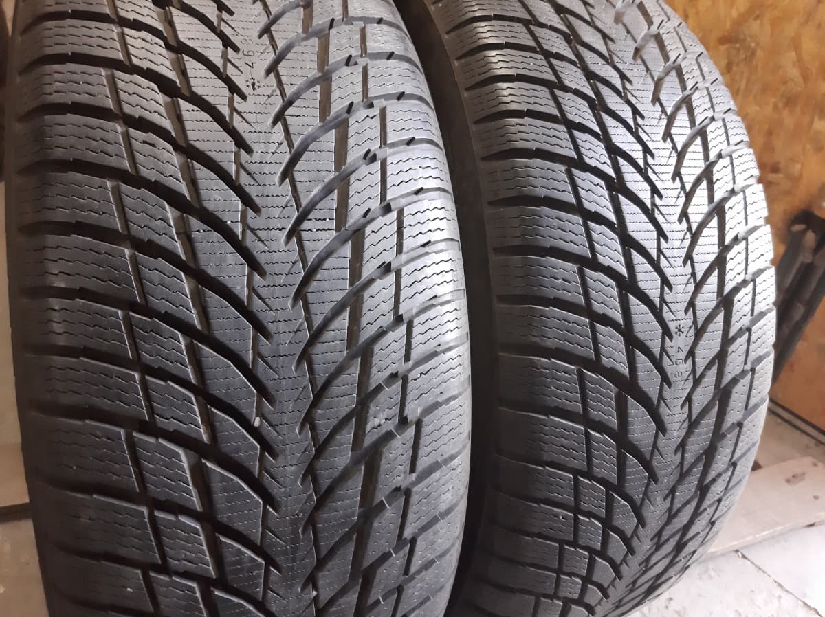 Вживані шини з Європи Nokian WR Snowproof    215/55 R 17