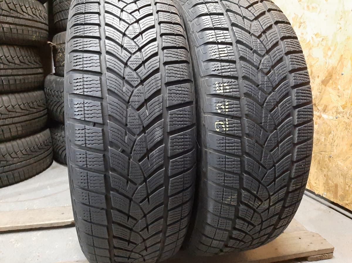 Вживані шини з Європи GoodYear UltraGripPerformance     .   225/60 R 18