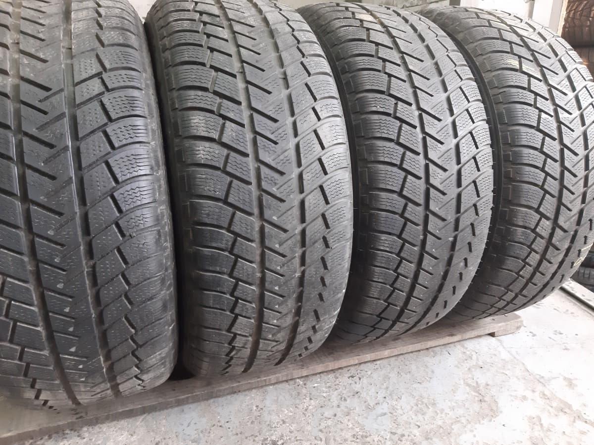 Вживані шини з Європи Michelin Latitude Alpin     . 255/55 R 18